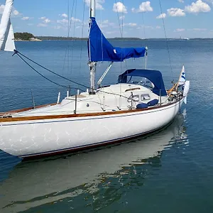 Botel Husbaten Vega 2, Gothenburg